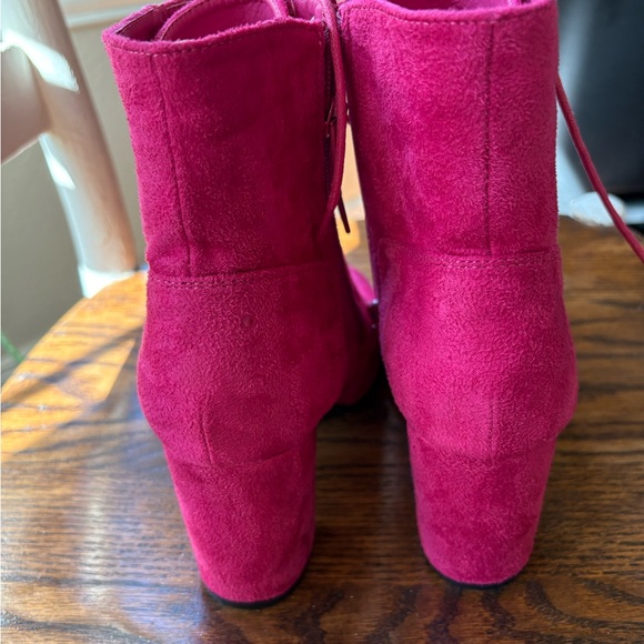 Size 8 hot pink suede boots - Picture 4 of 6